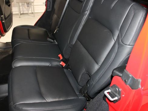 Used 2020 Jeep Wrangler Unlimited Sport S w/ Sun And Sound Package AWD/4WD image 16