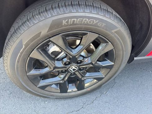 Used 2025 Honda HR-V Sport image 27