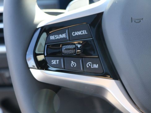 Certified 2025 BMW 230i Coupe w/ Convenience Package image 18