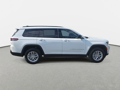 New 2026 Jeep Grand Cherokee L Laredo AWD/4WD image 4