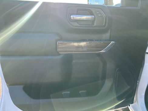 Used 2022 Chevrolet Silverado 2500 LT w/ Convenience Package AWD/4WD image 12