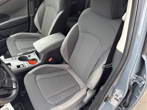 Used 2025 Subaru Crosstrek 2.0i Premium image 13