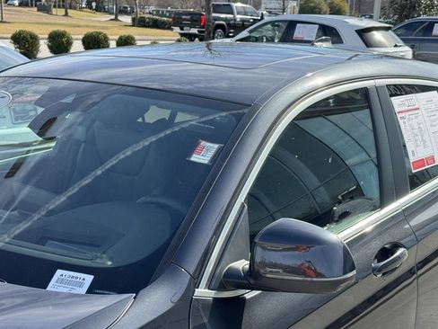 Used 2025 BMW X4 xDrive30i image 10