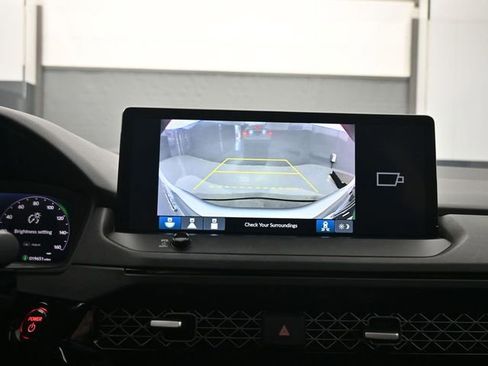 Used 2024 Honda Accord Sport image 18