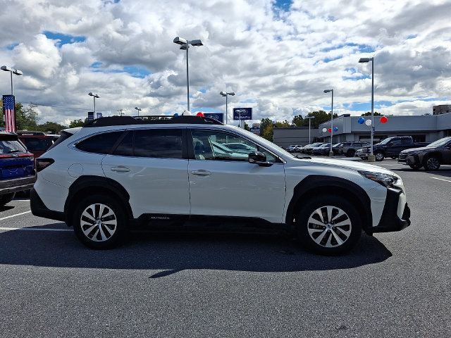 Certified 2024 Subaru Outback Premium w/ Popular Package #1A AWD/4WD image 10