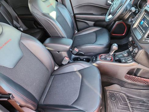 Used 2019 Jeep Compass Trailhawk w/ Cold Weather Group image 15