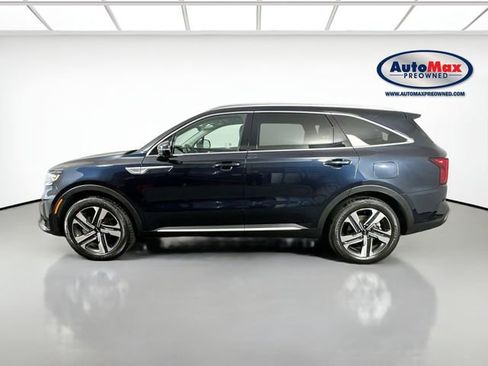 Used 2023 Kia Sorento SX Prestige w/ Panoramic Sunroof Package AWD/4WD image 9