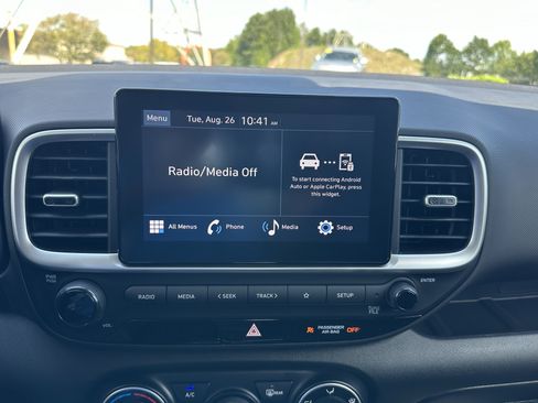 New 2025 Hyundai Venue SE image 26