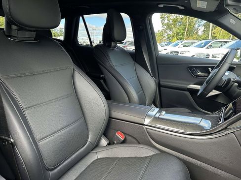 Certified 2025 Mercedes-Benz GLC 300 4MATIC image 10
