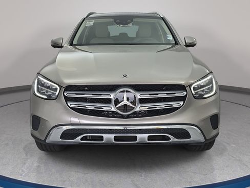 Used 2020 Mercedes-Benz GLC 300 4MATIC image 2