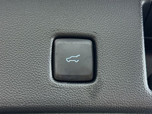 Used 2022 Ford Escape SEL w/ SEL Stealth AWD Package image 29