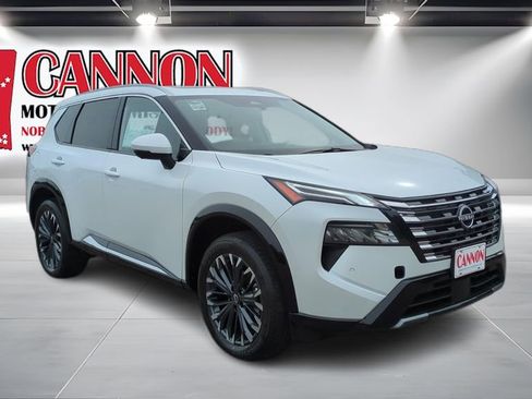 New 2026 Nissan Rogue Platinum AWD/4WD image 3