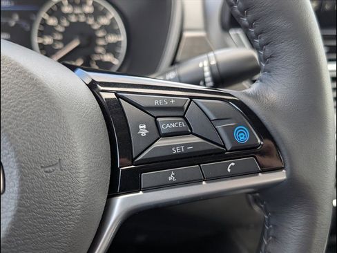 Used 2025 Nissan Altima 2.5 SL image 23