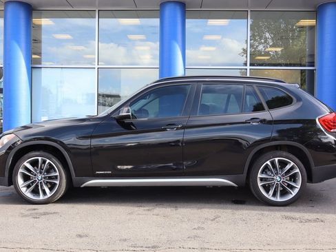 Used 2013 BMW X1 xDrive28i w/ Ultimate Pkg AWD/4WD image 2