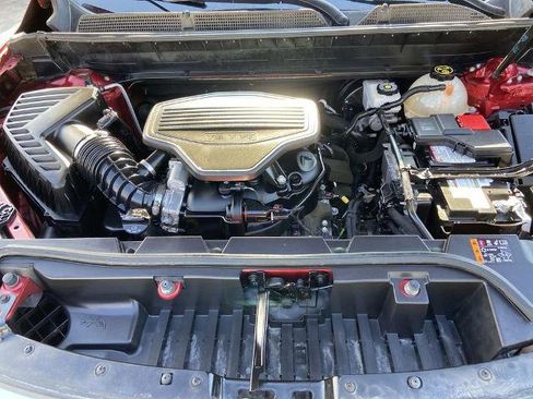 Certified 2023 GMC Acadia SLT w/ Technology Package image 26