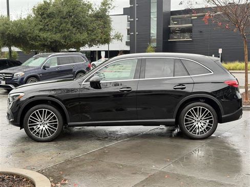 Used 2024 Mercedes-Benz GLC 300 GLC 300 image 3