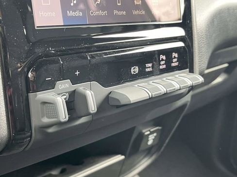 New 2026 RAM 3500 Tradesman AWD/4WD image 24