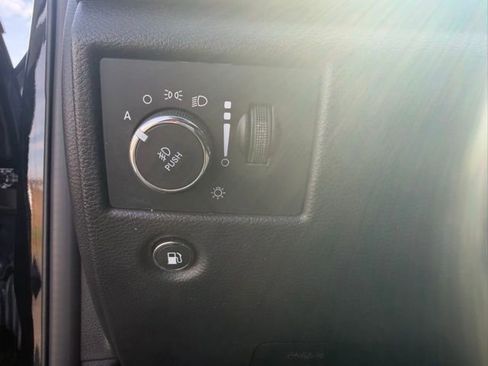 Certified 2022 Jeep Grand Cherokee Laredo X AWD/4WD image 12