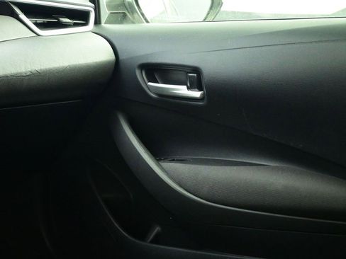 Used 2020 Toyota Corolla LE image 14