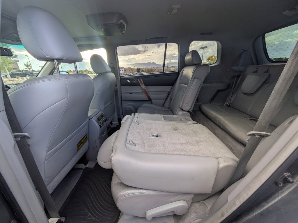 Used 2009 Toyota Highlander Limited AWD/4WD image 26