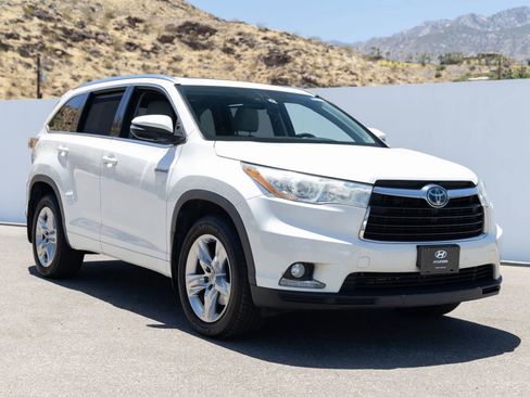 Used 2015 Toyota Highlander Limited Platinum AWD/4WD image 5