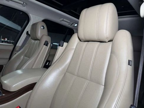 Used 2013 Land Rover Range Rover HSE AWD/4WD image 30