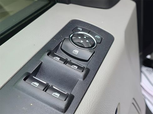 Used 2016 Ford F150 XLT w/ Equipment Group 302A Luxury image 17