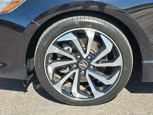 Used 2018 Acura ILX FWD image 11