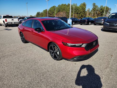 Certified 2023 Honda Accord Sport image 2