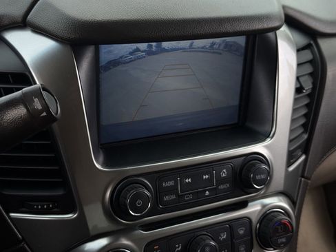 Used 2018 Chevrolet Tahoe LT RWD image 19