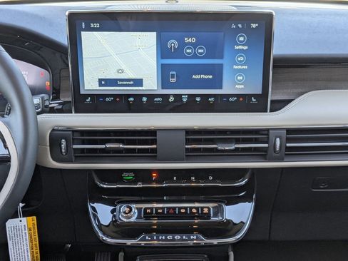 New 2025 Lincoln Corsair Grand Touring image 18