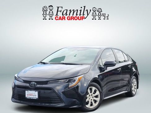 Used 2024 Toyota Corolla LE FWD image 1