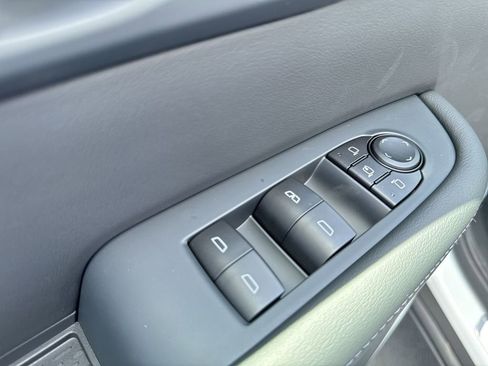 New 2026 Buick Enclave Preferred w/ Power Package FWD image 19