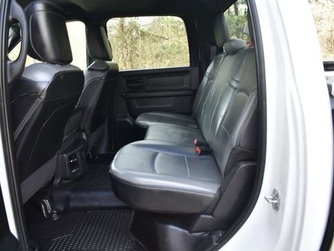 Used 2022 RAM 2500 Tradesman w/ Chrome Appearance Group image 11