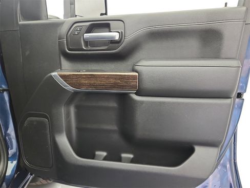 Used 2020 GMC Sierra 2500 SLE image 23