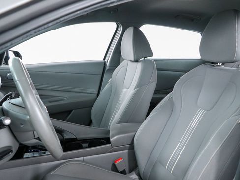 Used 2021 Hyundai Elantra SEL w/ Convenience Package FWD image 23