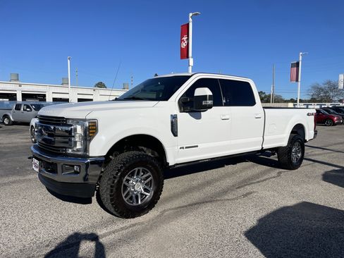 Used 2019 Ford F250 Lariat image 8