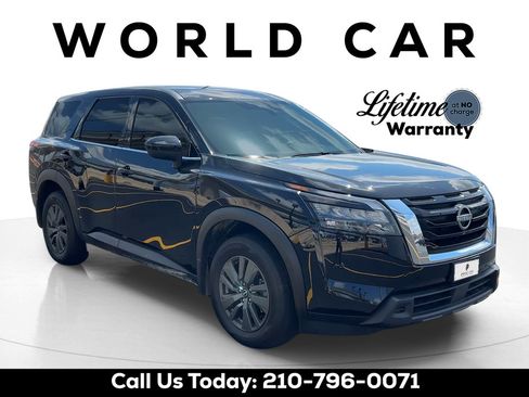 Used 2025 Nissan Pathfinder S AWD/4WD image 1