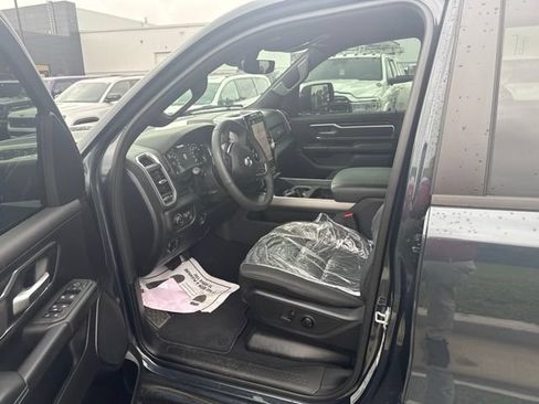 Used 2025 RAM 1500 Big Horn AWD/4WD image 5