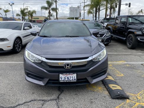 Used 2018 Honda Civic LX image 3