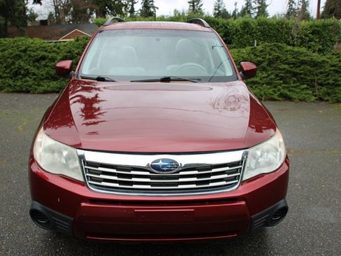 Used 2010 Subaru Forester 2.5X Premium w/ Popular Equipment Group 5B image 10