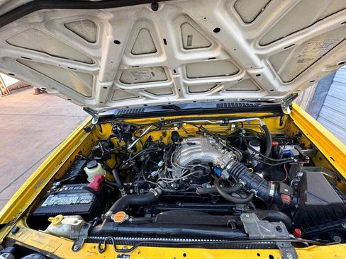 Used 2001 Nissan Xterra SE image 21