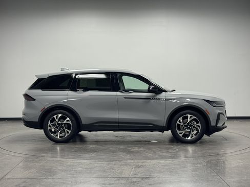 New 2026 Lincoln Nautilus Premier w/ Equipment Group 102A image 8