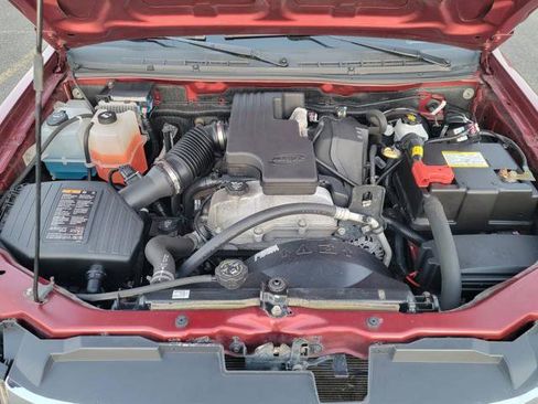 Used 2011 GMC Canyon SLE image 18