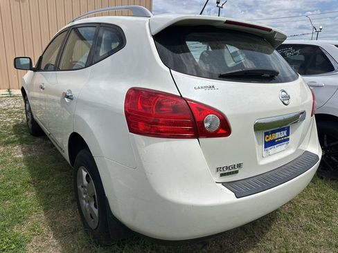 Used 2014 Nissan Rogue S w/ Convenience Package FWD image 3