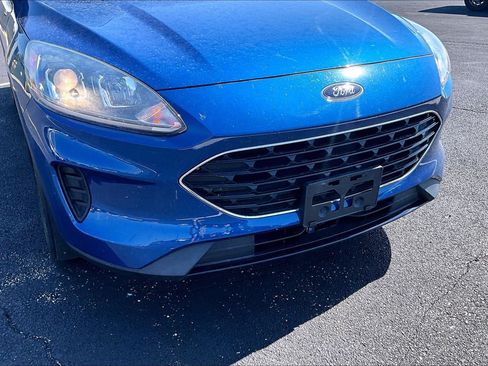 Used 2022 Ford Escape SE w/ SE Sport Appearance Package FWD image 4