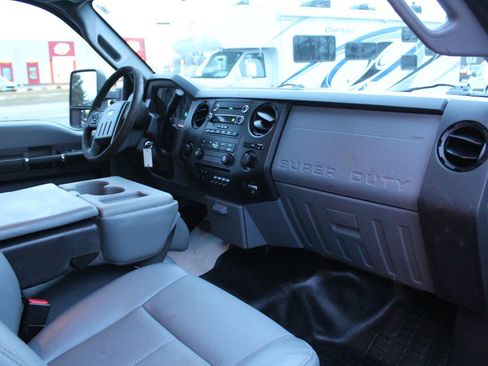 Used 2016 Ford F450 XL w/ Power Equipment Group image 21