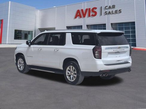 Used 2023 Chevrolet Suburban Premier image 9