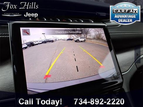 Used 2024 Jeep Grand Cherokee Limited image 21