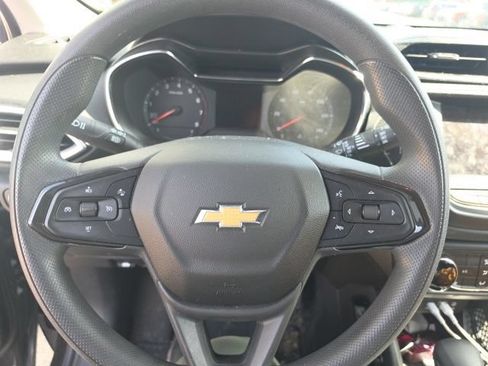 Used 2023 Chevrolet TrailBlazer LT AWD/4WD image 14